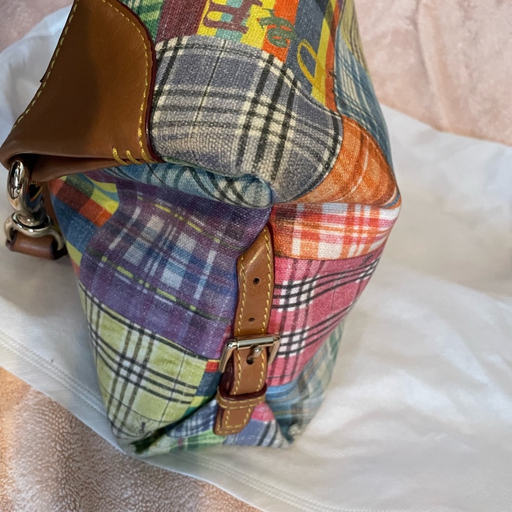 Dooney & Bourke - Picture 6 of 9